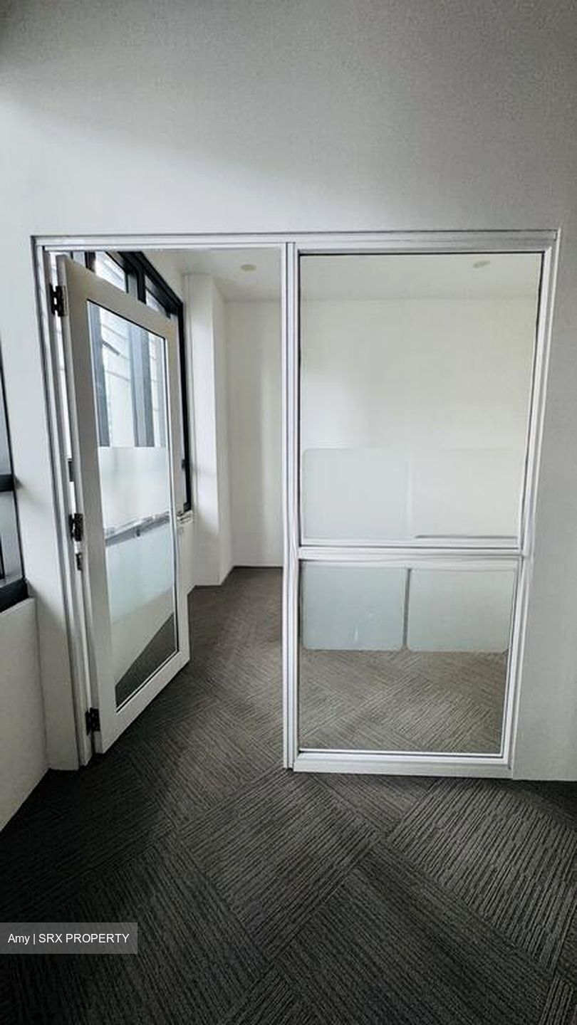 PLUS (D1), Office #580091791